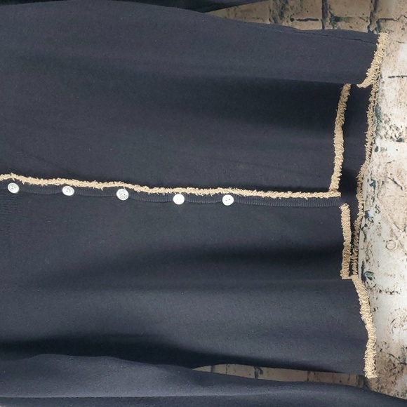 Apart Impressions | Retro Y2K Black and Tan Cardigan Sweater - Picture 4 of 7